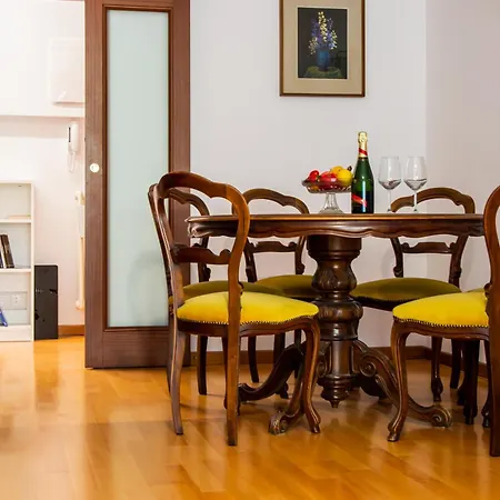 Welc-om Urban Nest Apartment